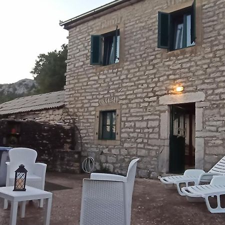 ヘルツェグ・ノヴィ Old House Djurovicヴィラ エクステリア 写真